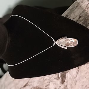 Necklace and earring set (new)